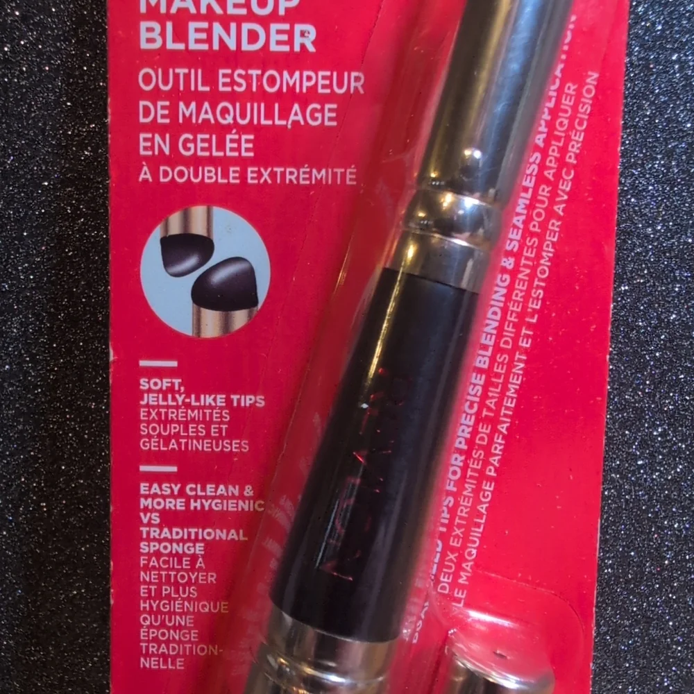 Revlon Dual-Ended Jelly Makeup Blender Tool Silicone Applicator